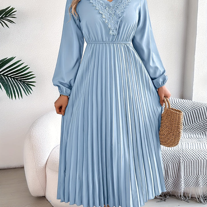 Rosalind Quinn | Lace V-Neck A-Line Dress