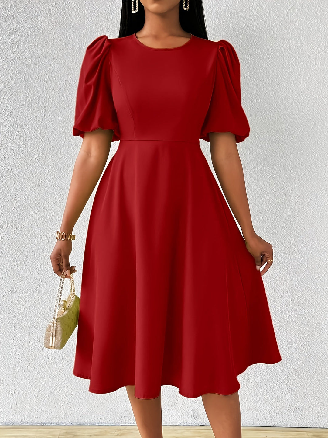 Clara Bloom | Refined Black Midi Dress